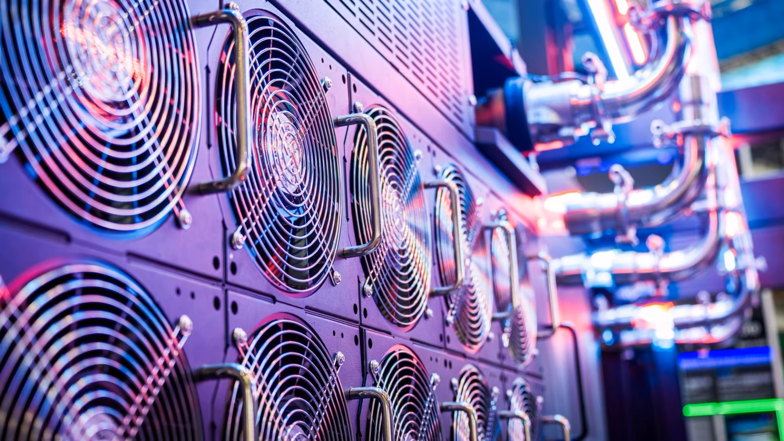 Biểu đồ độ khó khai thác Bitcoin giảm sâu tháng 8 năm 2026